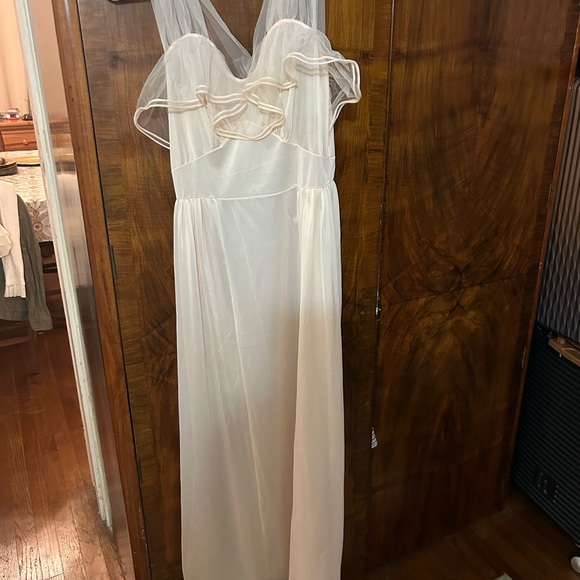 Rogers size 38. Vintage Gown. Peachy pink sheer dream great condition for age. - Picture 5 of 6